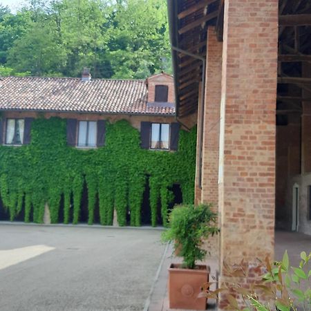 迈凯因奇萨科尔特丘萨农家乐 Rocchetta Tanaro 外观 照片